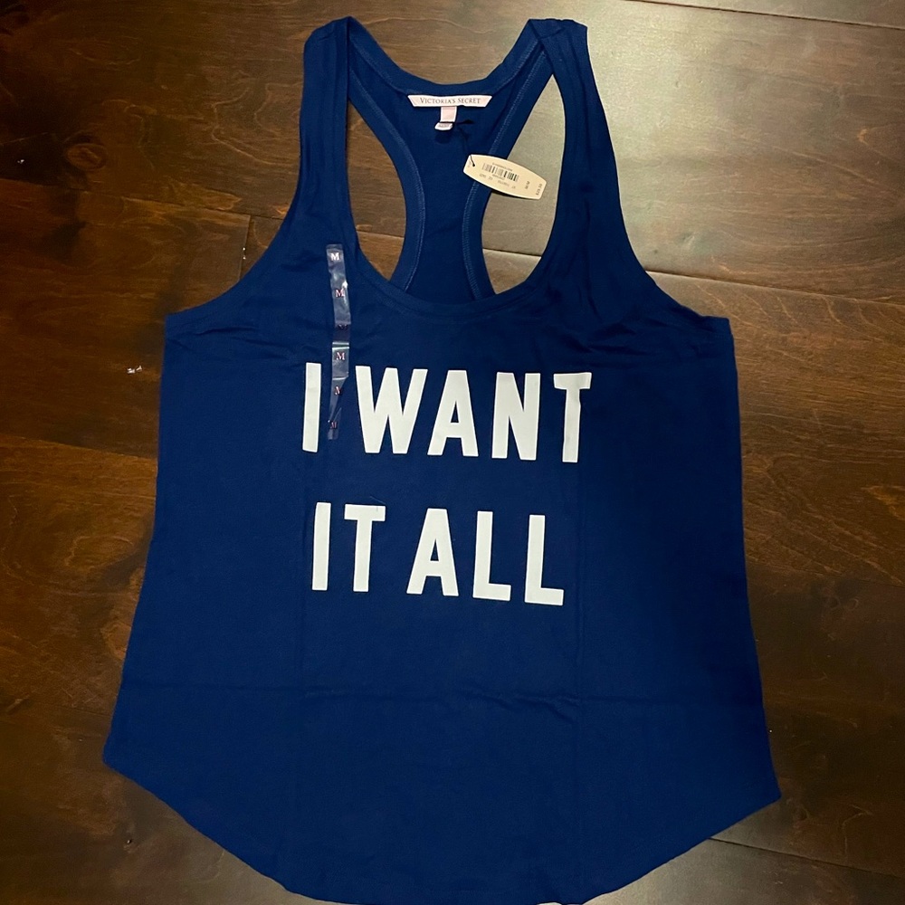 🆕 Victoria’s Secret Racerback Tank Top (NWT) med